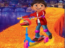 Miguel cu Scooter